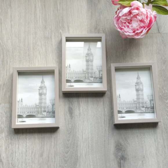 NIB Picture Frame Set - Picture 1 of 5